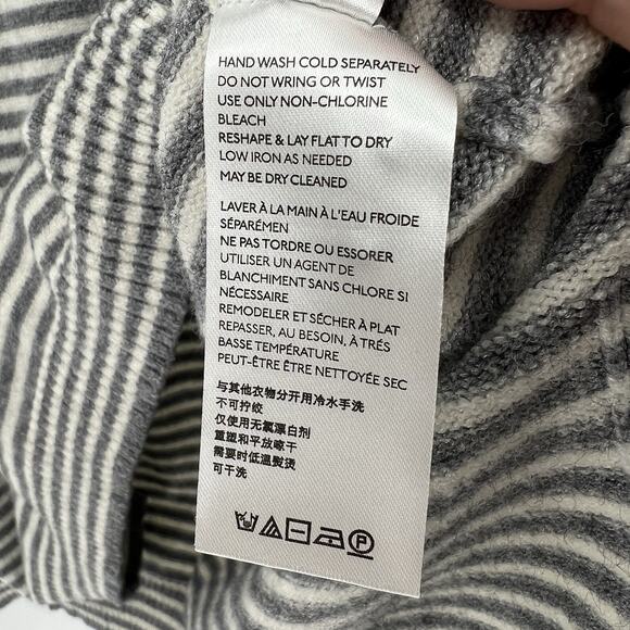 By Anthropologie Serena Striped Button V-Neck Gray Cream Knit Sweater Size Large - Picture 10 of 11